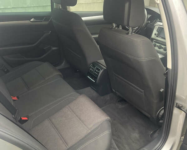 Сірий Фольксваген Пассат, об'ємом двигуна 1.97 л та пробігом 324 тис. км за 15000 $, фото 6 на Automoto.ua