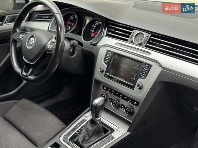 Серый Фольксваген Пассат, объемом двигателя 2 л и пробегом 273 тыс. км за 13800 $, фото 27 на Automoto.ua