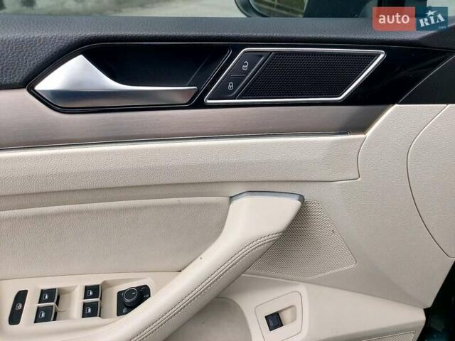 Сірий Фольксваген Пассат, об'ємом двигуна 1.97 л та пробігом 243 тис. км за 15500 $, фото 13 на Automoto.ua