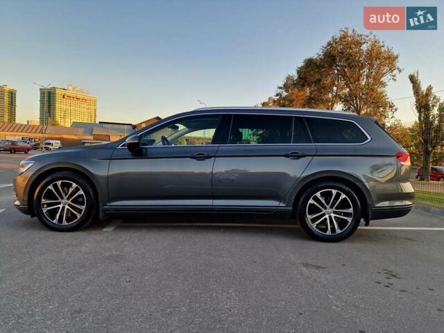 Сірий Фольксваген Пассат, об'ємом двигуна 1.97 л та пробігом 300 тис. км за 14200 $, фото 2 на Automoto.ua