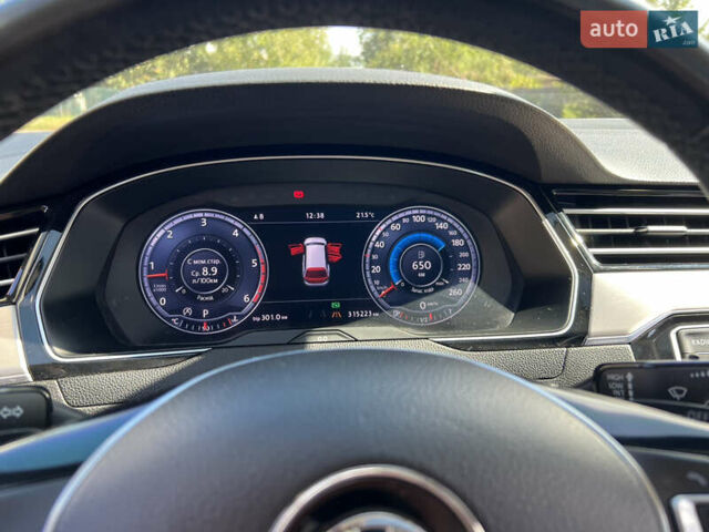 Серый Фольксваген Пассат, объемом двигателя 1.97 л и пробегом 315 тыс. км за 18000 $, фото 27 на Automoto.ua