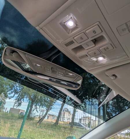 Серый Фольксваген Пассат, объемом двигателя 1.97 л и пробегом 276 тыс. км за 14500 $, фото 9 на Automoto.ua