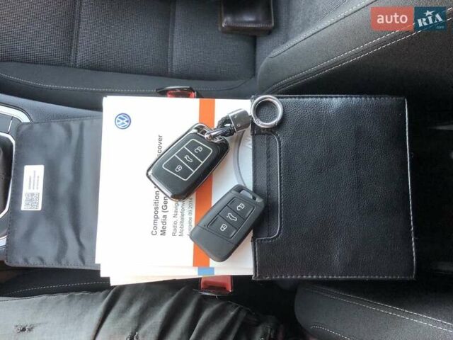 Сірий Фольксваген Пассат, об'ємом двигуна 2 л та пробігом 243 тис. км за 14800 $, фото 30 на Automoto.ua