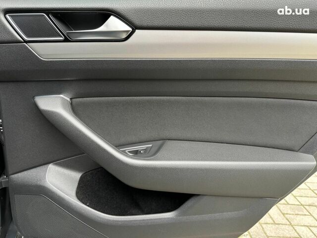 Серый Фольксваген Пассат, объемом двигателя 2 л и пробегом 283 тыс. км за 14990 $, фото 18 на Automoto.ua