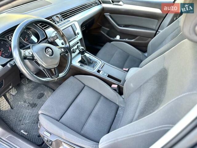 Сірий Фольксваген Пассат, об'ємом двигуна 1.97 л та пробігом 270 тис. км за 13400 $, фото 6 на Automoto.ua