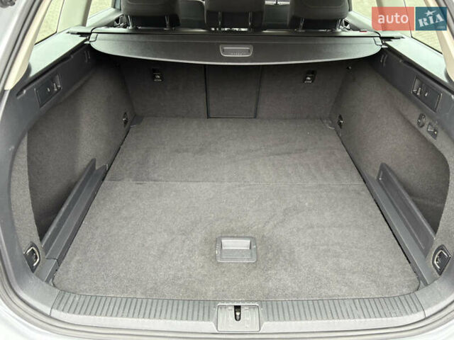 Серый Фольксваген Пассат, объемом двигателя 1.6 л и пробегом 251 тыс. км за 12300 $, фото 14 на Automoto.ua