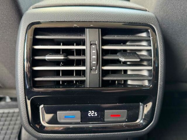 Серый Фольксваген Пассат, объемом двигателя 2 л и пробегом 290 тыс. км за 13999 $, фото 12 на Automoto.ua