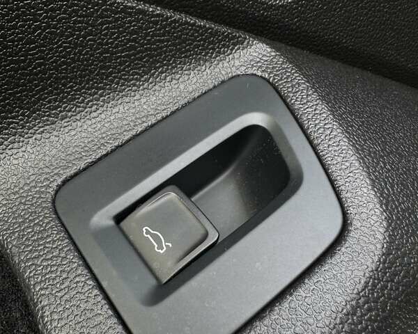 Сірий Фольксваген Пассат, об'ємом двигуна 1.97 л та пробігом 297 тис. км за 14600 $, фото 27 на Automoto.ua