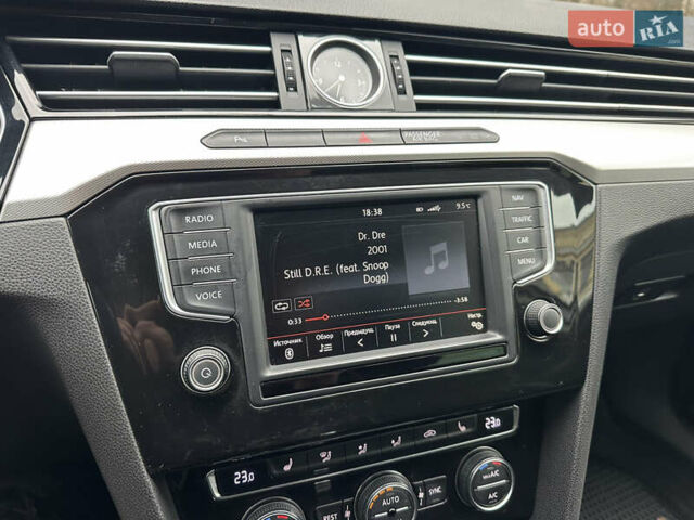 Серый Фольксваген Пассат, объемом двигателя 2 л и пробегом 312 тыс. км за 13999 $, фото 46 на Automoto.ua