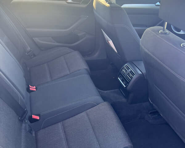 Серый Фольксваген Пассат, объемом двигателя 1.97 л и пробегом 278 тыс. км за 13900 $, фото 48 на Automoto.ua