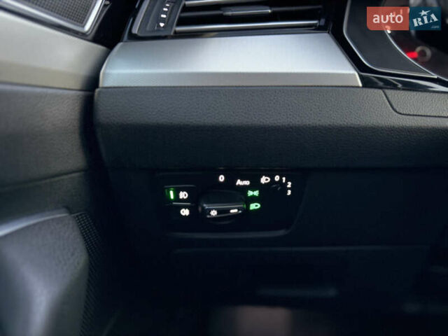 Серый Фольксваген Пассат, объемом двигателя 2 л и пробегом 256 тыс. км за 12800 $, фото 36 на Automoto.ua