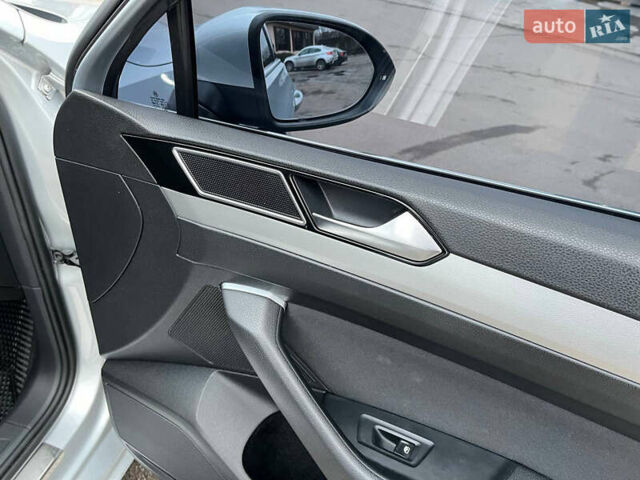 Серый Фольксваген Пассат, объемом двигателя 2 л и пробегом 385 тыс. км за 12800 $, фото 41 на Automoto.ua