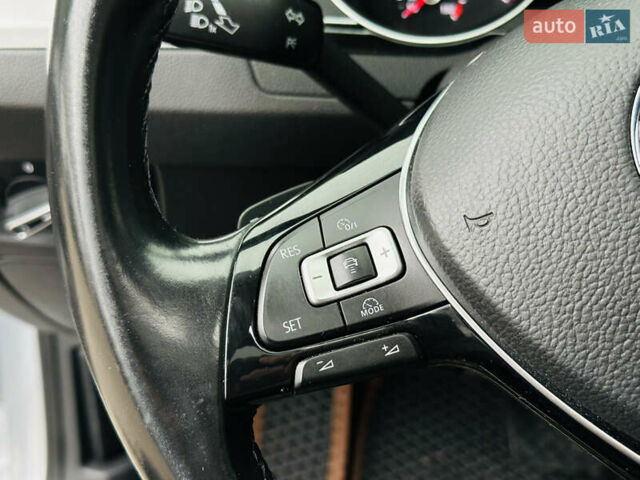 Сірий Фольксваген Пассат, об'ємом двигуна 1.97 л та пробігом 309 тис. км за 13900 $, фото 29 на Automoto.ua