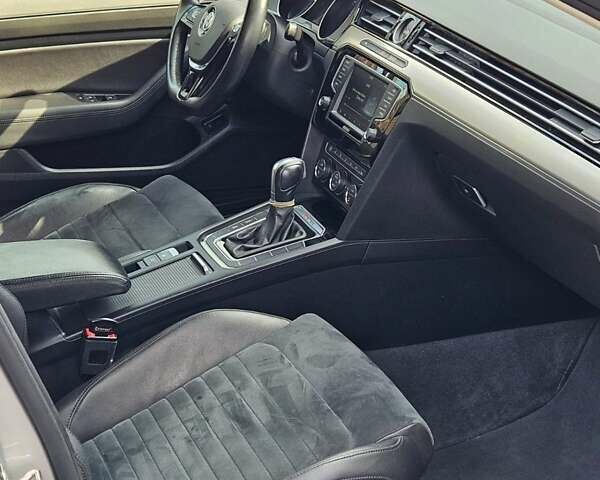 Сірий Фольксваген Пассат, об'ємом двигуна 1.97 л та пробігом 253 тис. км за 17100 $, фото 16 на Automoto.ua