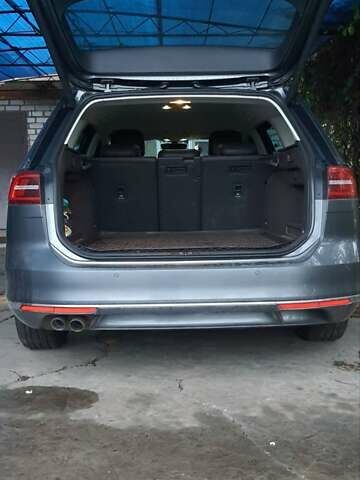 Сірий Фольксваген Пассат, об'ємом двигуна 2 л та пробігом 237 тис. км за 15600 $, фото 3 на Automoto.ua