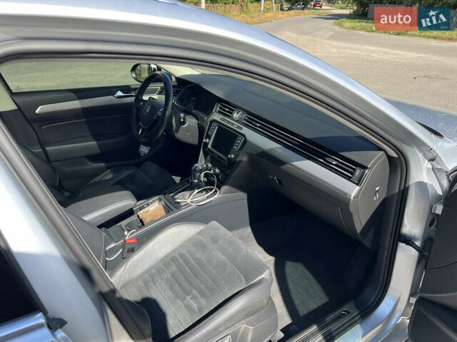 Серый Фольксваген Пассат, объемом двигателя 1.97 л и пробегом 315 тыс. км за 18000 $, фото 38 на Automoto.ua