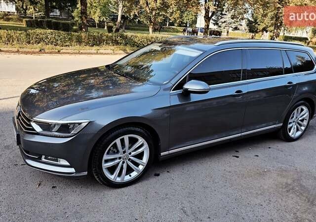 Сірий Фольксваген Пассат, об'ємом двигуна 1.6 л та пробігом 240 тис. км за 14000 $, фото 9 на Automoto.ua