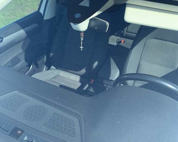 Серый Фольксваген Пассат, объемом двигателя 1.97 л и пробегом 310 тыс. км за 13200 $, фото 18 на Automoto.ua