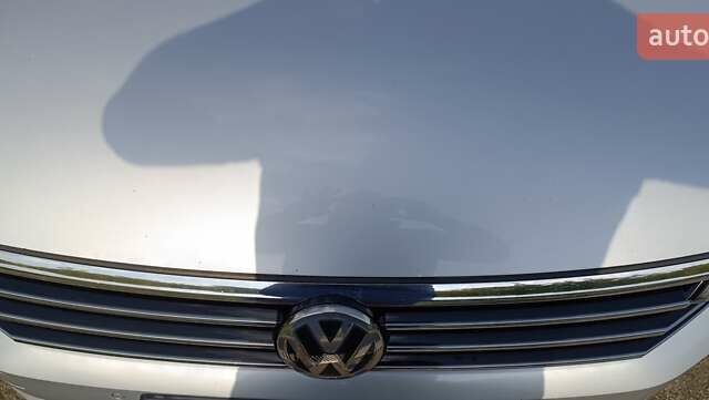 Серый Фольксваген Пассат, объемом двигателя 1.6 л и пробегом 235 тыс. км за 12800 $, фото 17 на Automoto.ua