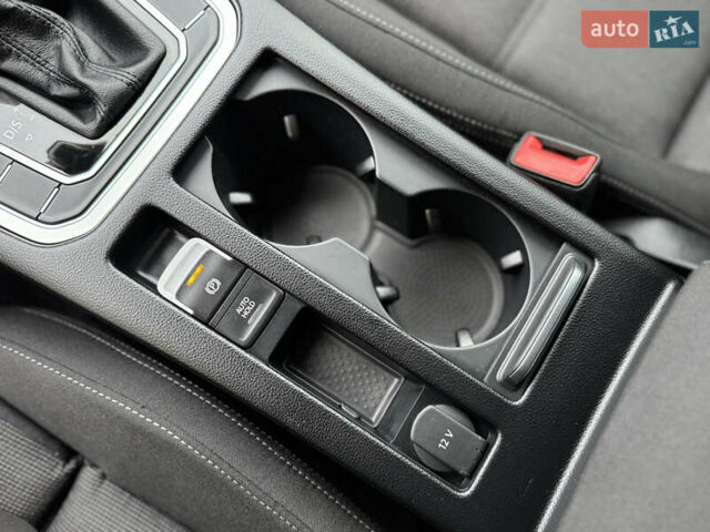 Серый Фольксваген Пассат, объемом двигателя 2 л и пробегом 248 тыс. км за 13750 $, фото 100 на Automoto.ua