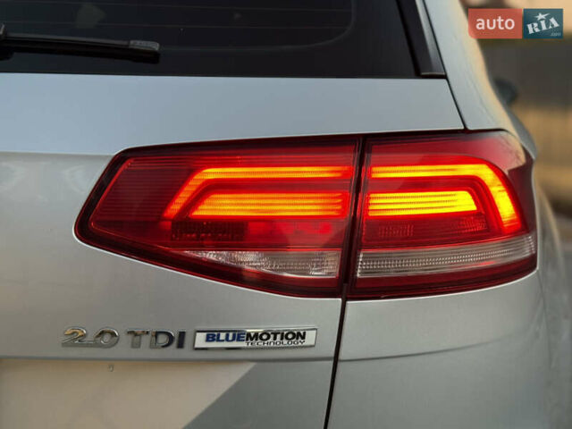 Серый Фольксваген Пассат, объемом двигателя 2 л и пробегом 256 тыс. км за 12800 $, фото 16 на Automoto.ua