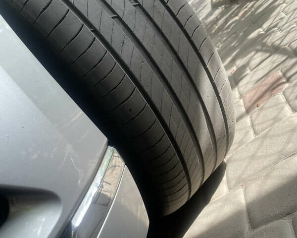 Серый Фольксваген Пассат, объемом двигателя 1.97 л и пробегом 326 тыс. км за 15999 $, фото 31 на Automoto.ua