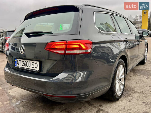 Серый Фольксваген Пассат, объемом двигателя 1.97 л и пробегом 218 тыс. км за 11800 $, фото 5 на Automoto.ua
