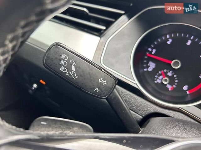 Серый Фольксваген Пассат, объемом двигателя 1.97 л и пробегом 334 тыс. км за 13000 $, фото 21 на Automoto.ua