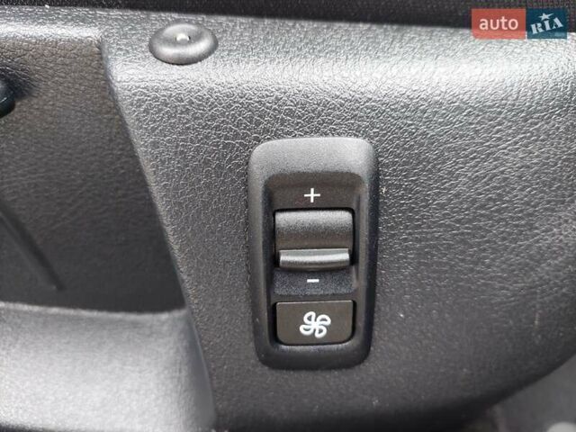 Серый Фольксваген Пассат, объемом двигателя 1.97 л и пробегом 216 тыс. км за 14333 $, фото 43 на Automoto.ua