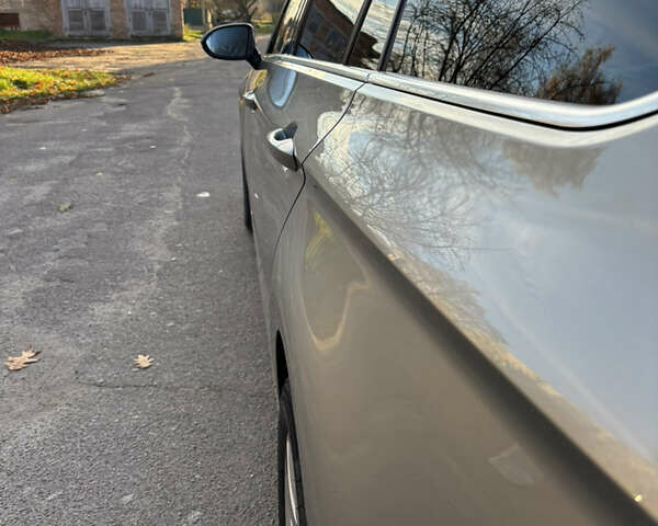 Серый Фольксваген Пассат, объемом двигателя 1.97 л и пробегом 263 тыс. км за 13999 $, фото 18 на Automoto.ua