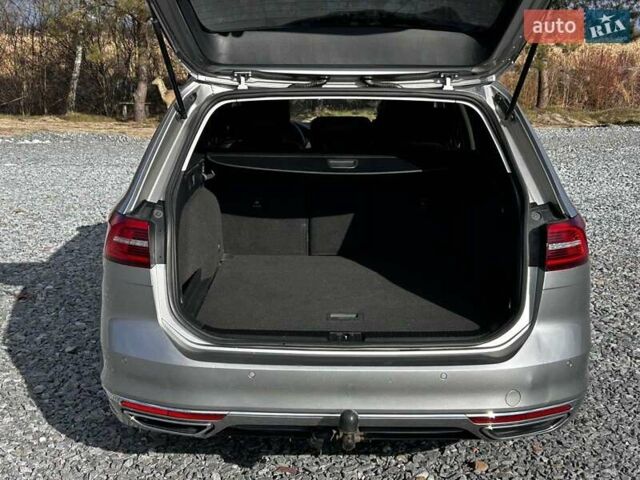 Сірий Фольксваген Пассат, об'ємом двигуна 0 л та пробігом 334 тис. км за 13200 $, фото 6 на Automoto.ua