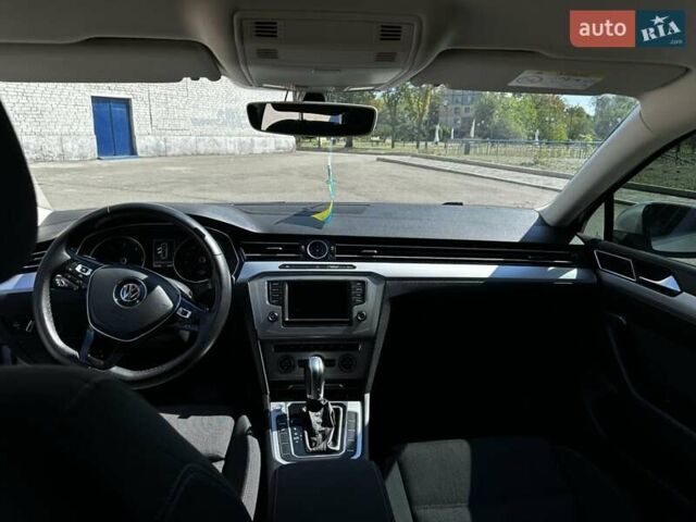 Сірий Фольксваген Пассат, об'ємом двигуна 2 л та пробігом 303 тис. км за 13700 $, фото 14 на Automoto.ua