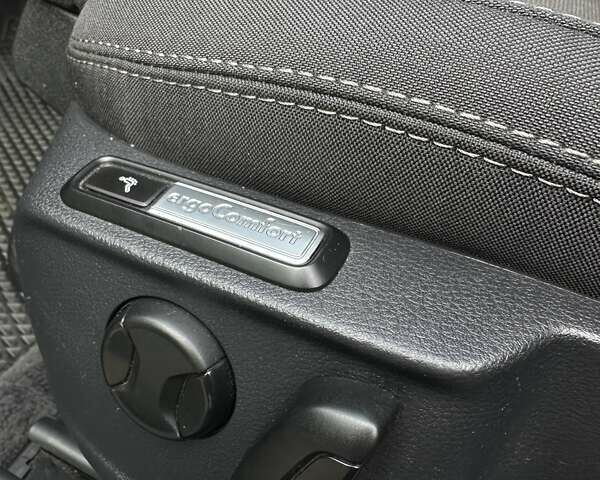 Сірий Фольксваген Пассат, об'ємом двигуна 1.97 л та пробігом 297 тис. км за 14600 $, фото 26 на Automoto.ua