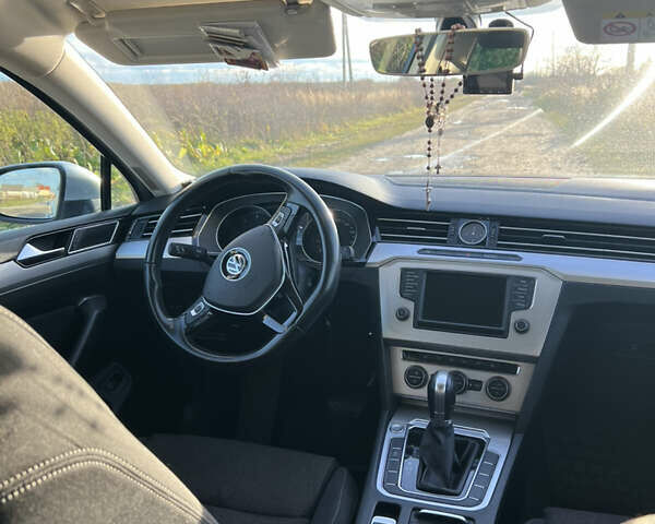 Фольксваген Пассат 2015 в Львове на Automoto.ua Серый Фольксваген Пассат, объемом двигателя 1.97 л и пробегом 315 тыс. км за 13500 $, фото 9 на Automoto.ua