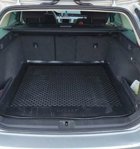 Серый Фольксваген Пассат, объемом двигателя 1.97 л и пробегом 252 тыс. км за 14300 $, фото 9 на Automoto.ua