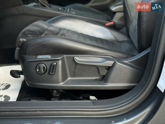 Серый Фольксваген Пассат, объемом двигателя 2 л и пробегом 370 тыс. км за 13999 $, фото 23 на Automoto.ua