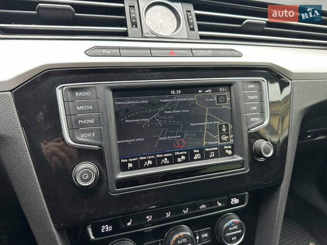 Серый Фольксваген Пассат, объемом двигателя 2 л и пробегом 312 тыс. км за 13999 $, фото 47 на Automoto.ua