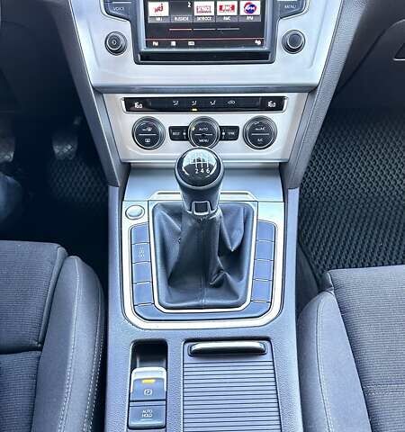 Сірий Фольксваген Пассат, об'ємом двигуна 1.97 л та пробігом 270 тис. км за 13400 $, фото 7 на Automoto.ua