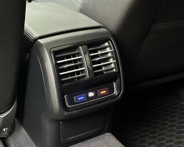 Серый Фольксваген Пассат, объемом двигателя 1.97 л и пробегом 260 тыс. км за 18900 $, фото 20 на Automoto.ua