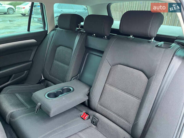 Серый Фольксваген Пассат, объемом двигателя 2 л и пробегом 385 тыс. км за 12800 $, фото 33 на Automoto.ua