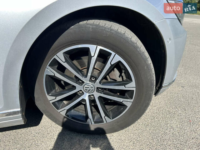 Серый Фольксваген Пассат, объемом двигателя 1.97 л и пробегом 315 тыс. км за 18000 $, фото 40 на Automoto.ua