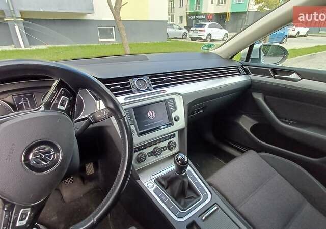 Серый Фольксваген Пассат, объемом двигателя 1.97 л и пробегом 270 тыс. км за 14000 $, фото 14 на Automoto.ua