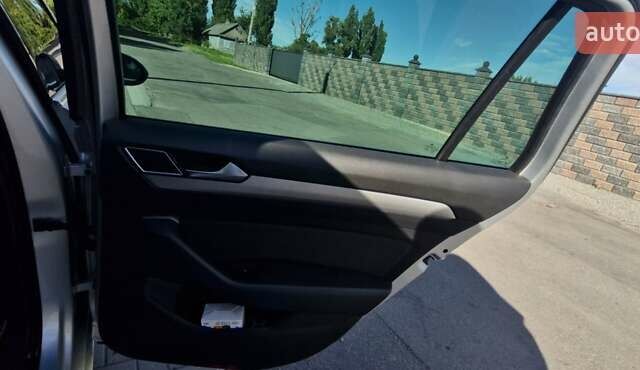 Сірий Фольксваген Пассат, об'ємом двигуна 1.97 л та пробігом 285 тис. км за 14000 $, фото 9 на Automoto.ua