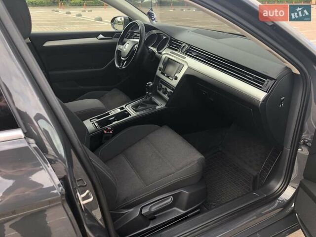 Сірий Фольксваген Пассат, об'ємом двигуна 2 л та пробігом 243 тис. км за 14800 $, фото 17 на Automoto.ua
