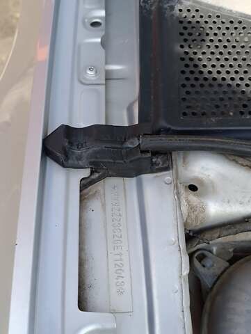 Серый Фольксваген Пассат, объемом двигателя 1.6 л и пробегом 235 тыс. км за 12800 $, фото 46 на Automoto.ua