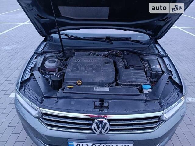 Серый Фольксваген Пассат, объемом двигателя 1.97 л и пробегом 229 тыс. км за 18900 $, фото 6 на Automoto.ua