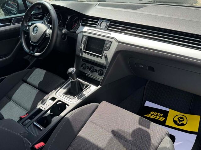 Серый Фольксваген Пассат, объемом двигателя 2 л и пробегом 290 тыс. км за 13999 $, фото 20 на Automoto.ua