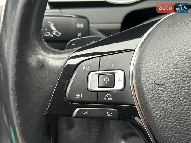 Сірий Фольксваген Пассат, об'ємом двигуна 2 л та пробігом 283 тис. км за 14990 $, фото 28 на Automoto.ua