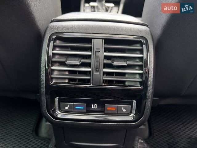 Фольксваген Пассат 2015 в Ивано-Франковске на Automoto.ua Серый Фольксваген Пассат, объемом двигателя 1.97 л и пробегом 293 тыс. км за 17600 $, фото 21 на Automoto.ua