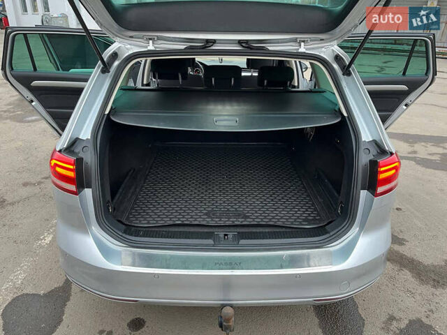 Серый Фольксваген Пассат, объемом двигателя 2 л и пробегом 385 тыс. км за 12800 $, фото 58 на Automoto.ua